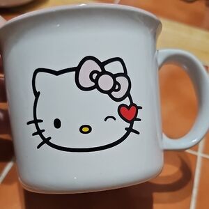 Hello Kitty Winking Mug